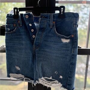 Levi’s Women’s 501® Original Fit High‑Rise Denim Shorts W28 Button Fly Frayed